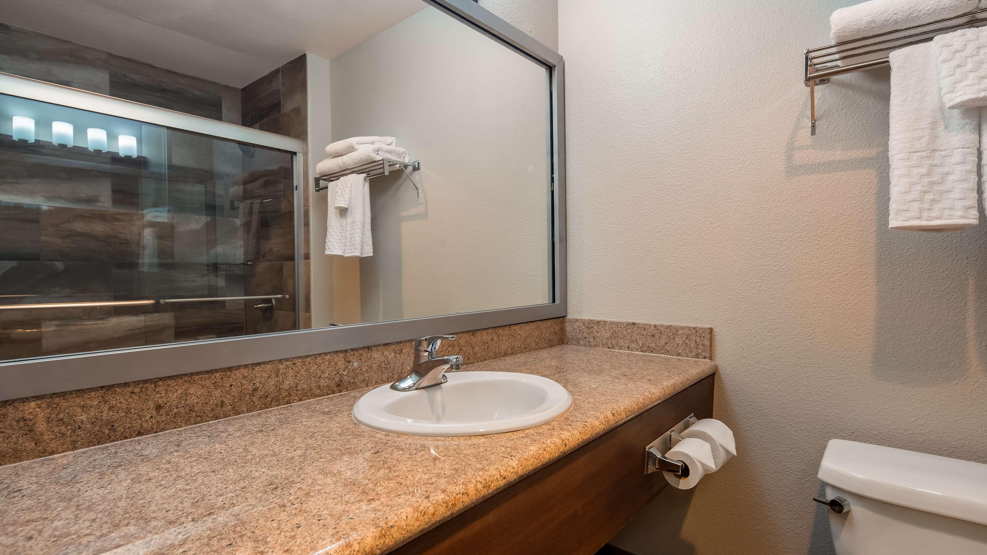ליברמור Best Western Plus Vineyard Inn מראה חיצוני תמונה